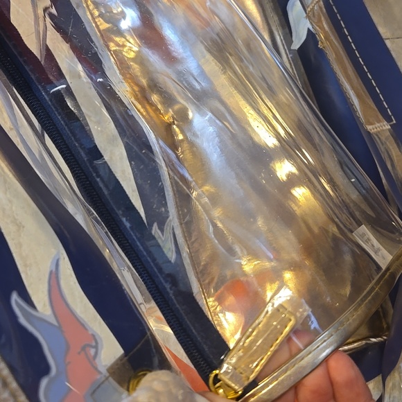 Lilly Pulitzer Shoreline "Raise the Sails" Vinyl Tote Bag - Picture 5 of 14